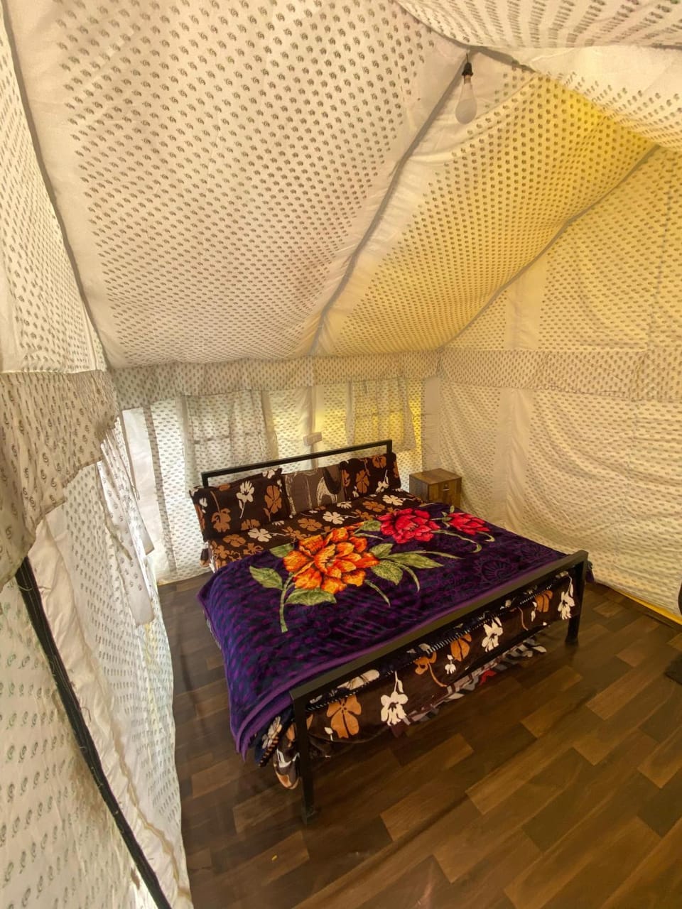 Sari Highlands chopta Offbeat campsite Luxury tent in Uttarakhand