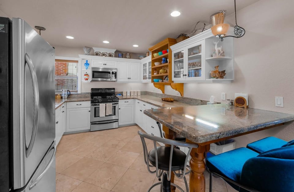 Royal Retreat Quiet & Cozy House in South Lake Tahoe