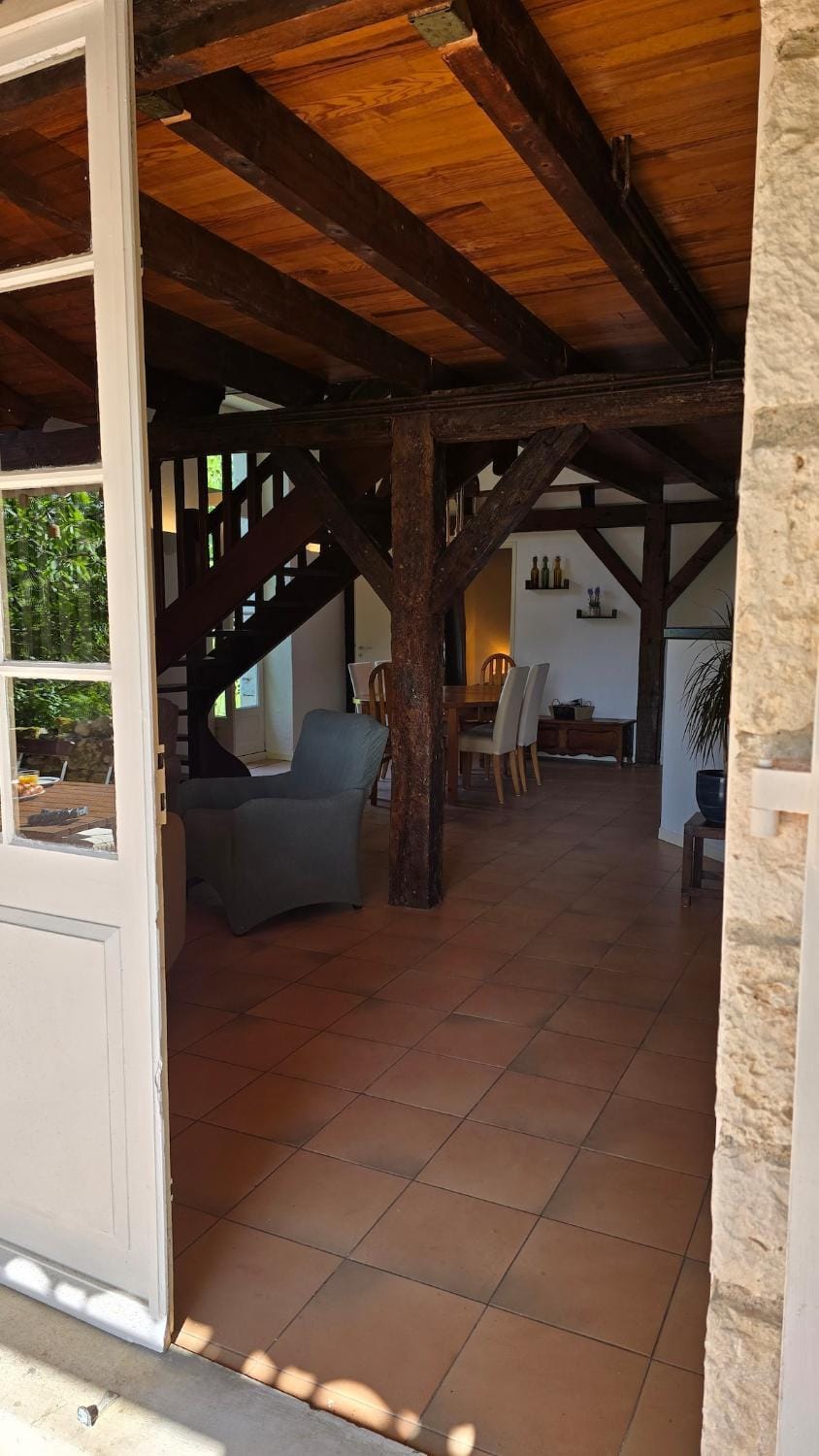 Stunning historic farmhouse retreat, amazing views House in Occitanie