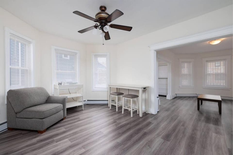 Reunion Certified Urban 2-Story Townhouse - Beyond Spacious House in Hartford