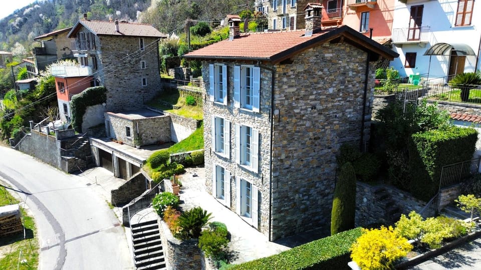 Casa Vacanza Il Casale House in Province of Lecco