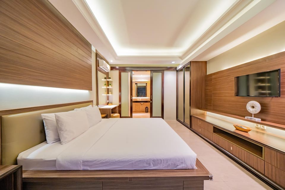 2BR villa w- private pool & workspace - Villa Vozoda C by TROPICALLY Villa in North Kuta