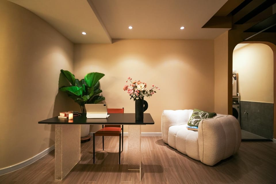 Living room, Seating area