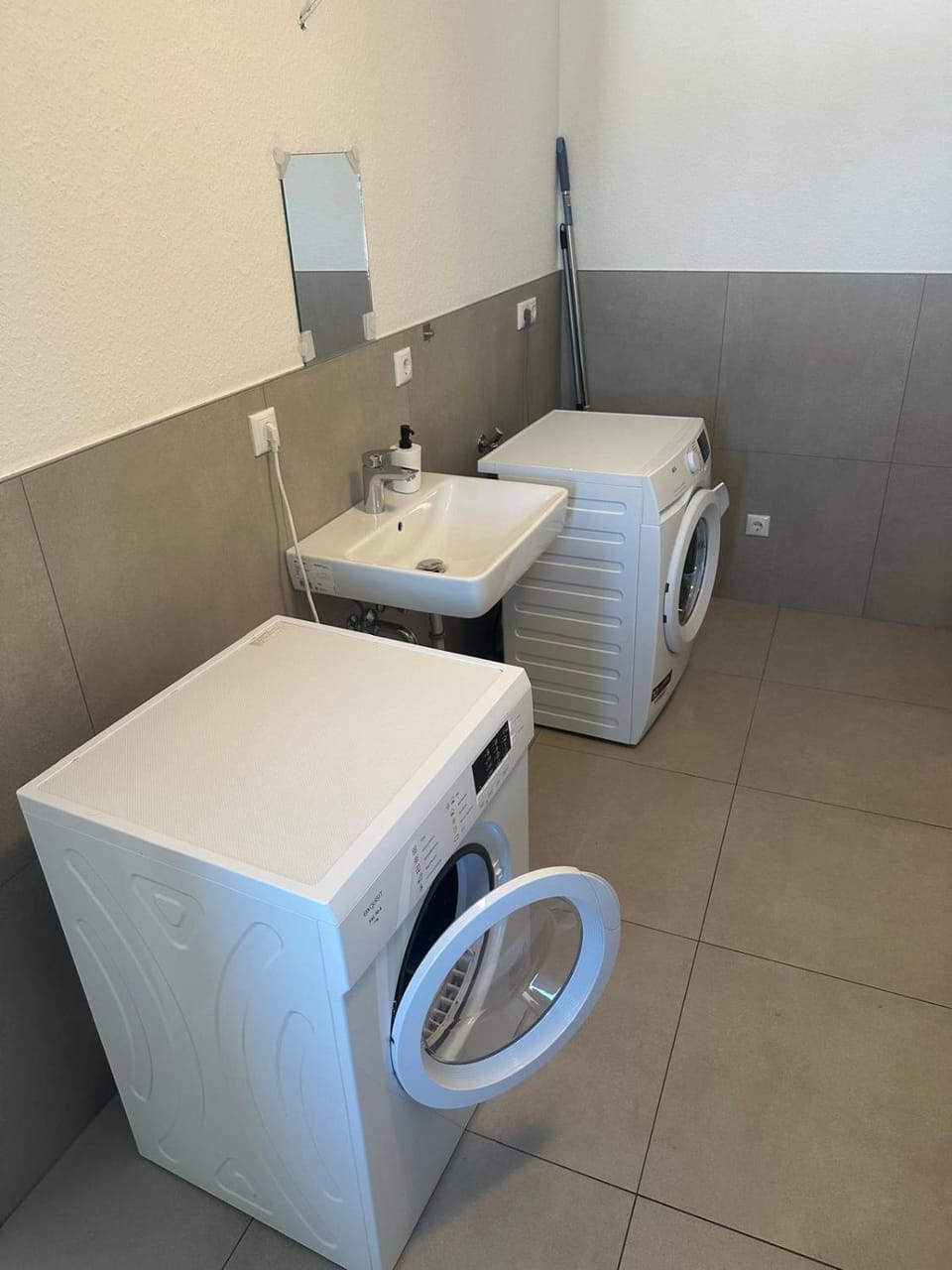 Weedenhof in Zornheim 6 Personen 3 Schlafzimmer B Apartment in Mainz-Bingen
