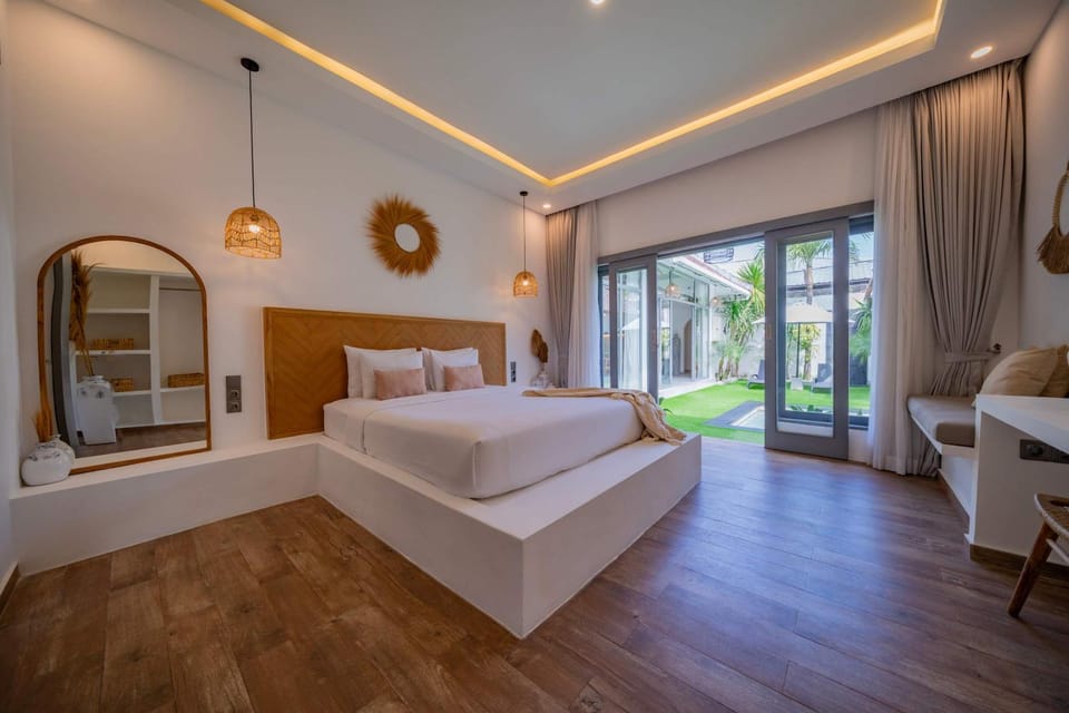 3BR spacious villa w- pool near Seminyak - Villa Casa Cactus by TROPICALLY Villa in North Kuta