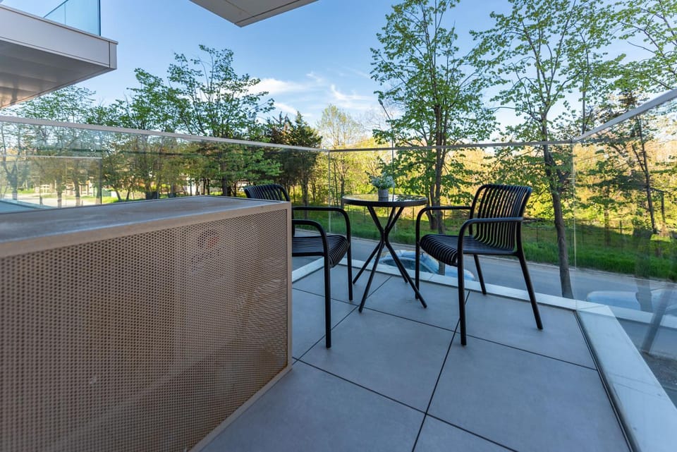Day, Balcony/Terrace
