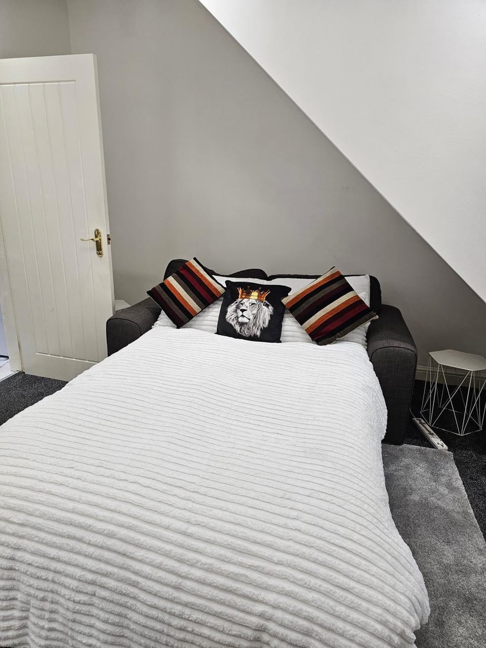 Den homes luxury flat flat fully air-conditioned Apartment in Liverpool