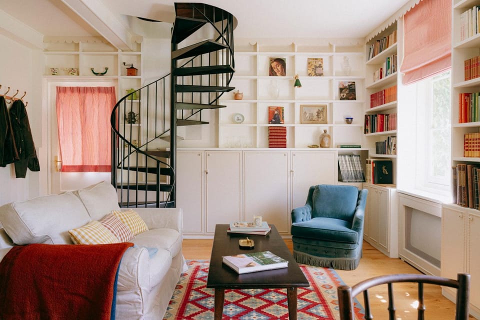 Library, Living room