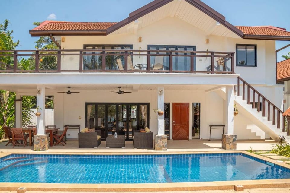 Malee Beach F2 Villa in Sala Dan