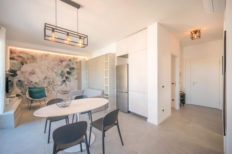 ApartmentsGarda - Aristea Design Living Apartment in Torri del Benaco