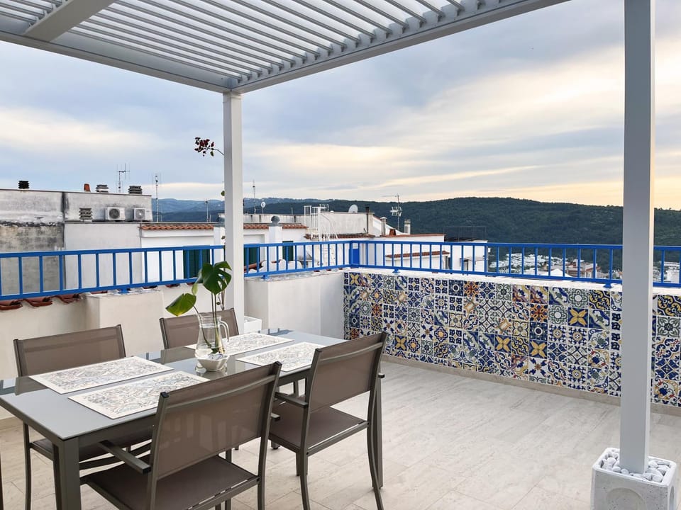 Balcony/Terrace, Dining area