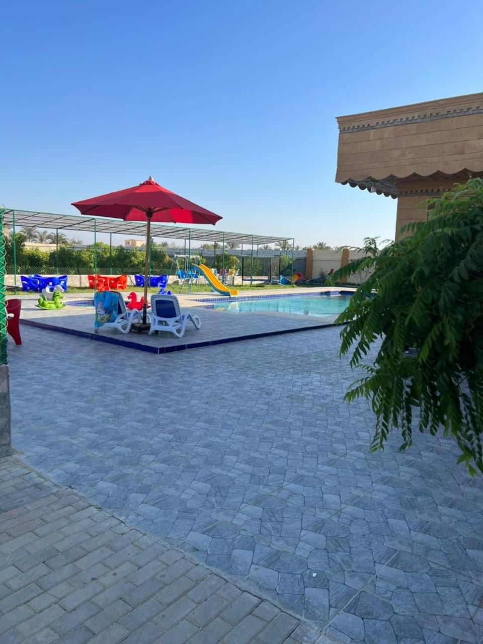 Property building, Swimming pool