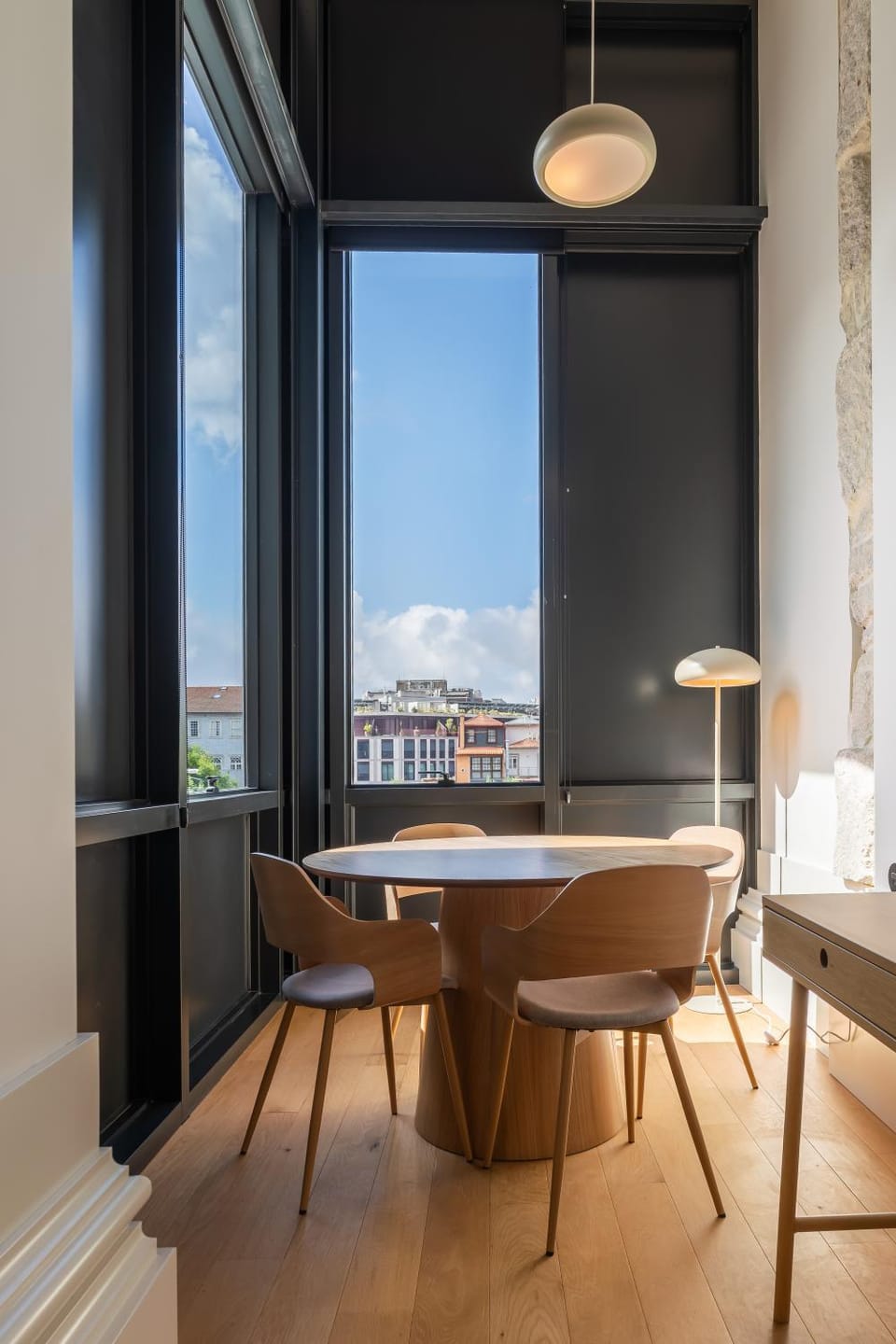 View (from property/room), Seating area, Dining area