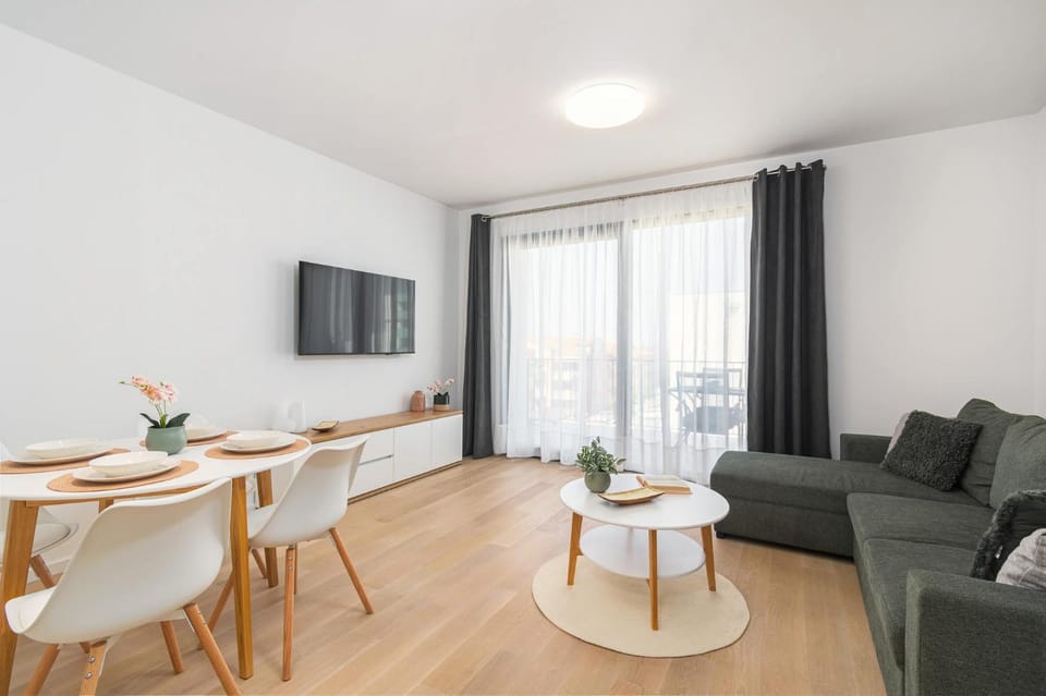 Living room, kitchen
