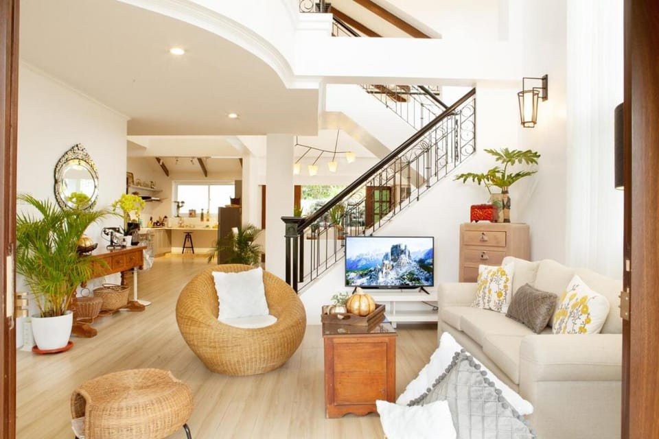 Balay Pahuwai Bed & Breakfast House in Tagaytay