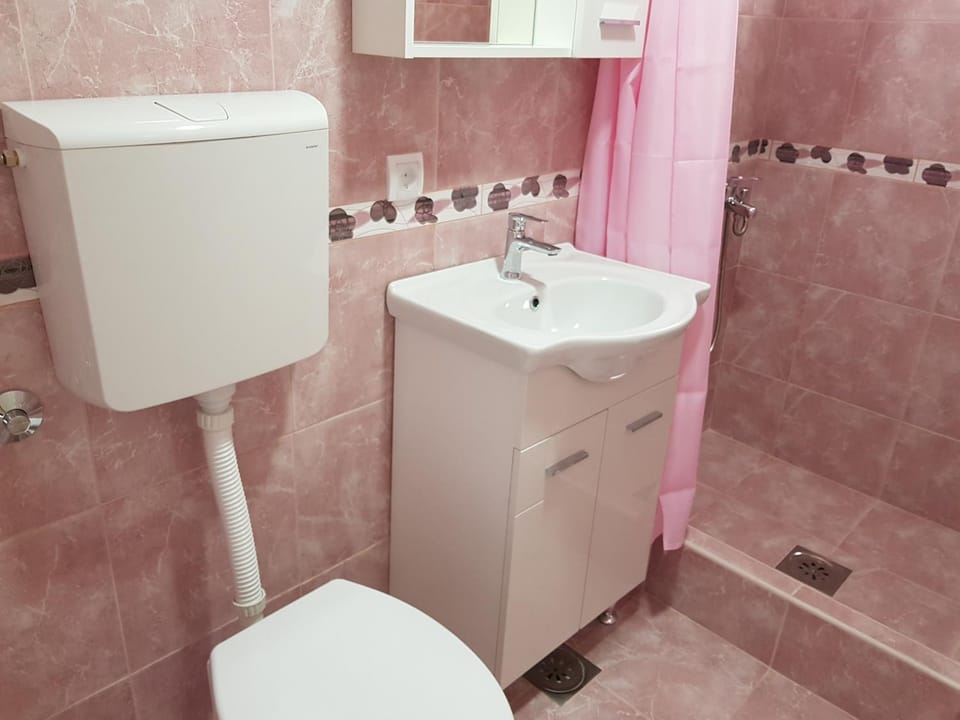 Guest House Dragomir Bed and Breakfast in Montenegro