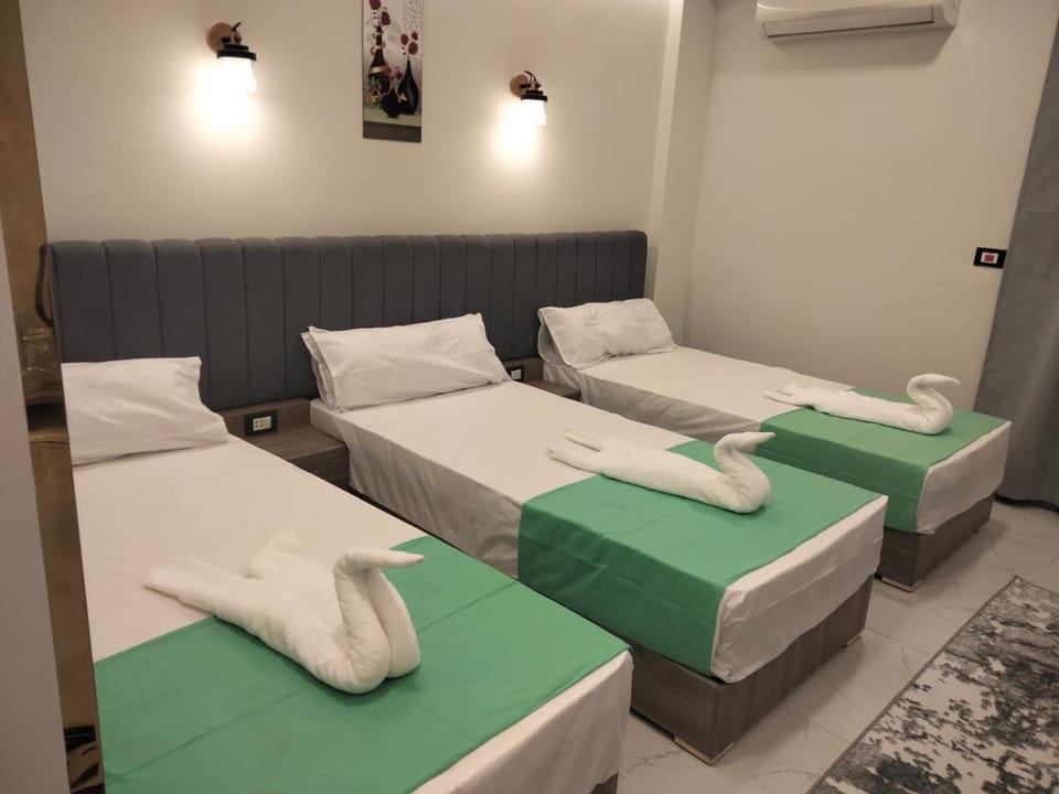 Bed, Bedroom, air conditioner