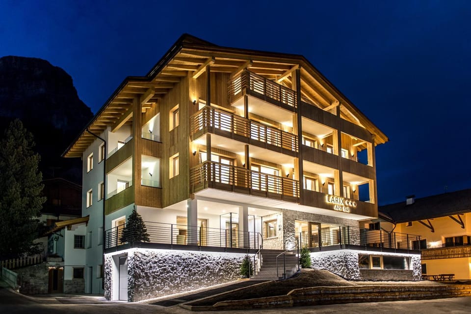 Property building, Night