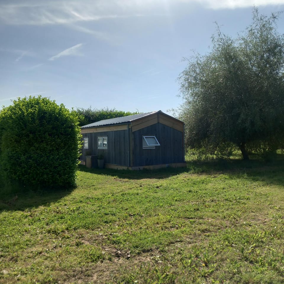 Property building, Natural landscape, Garden, Garden view
