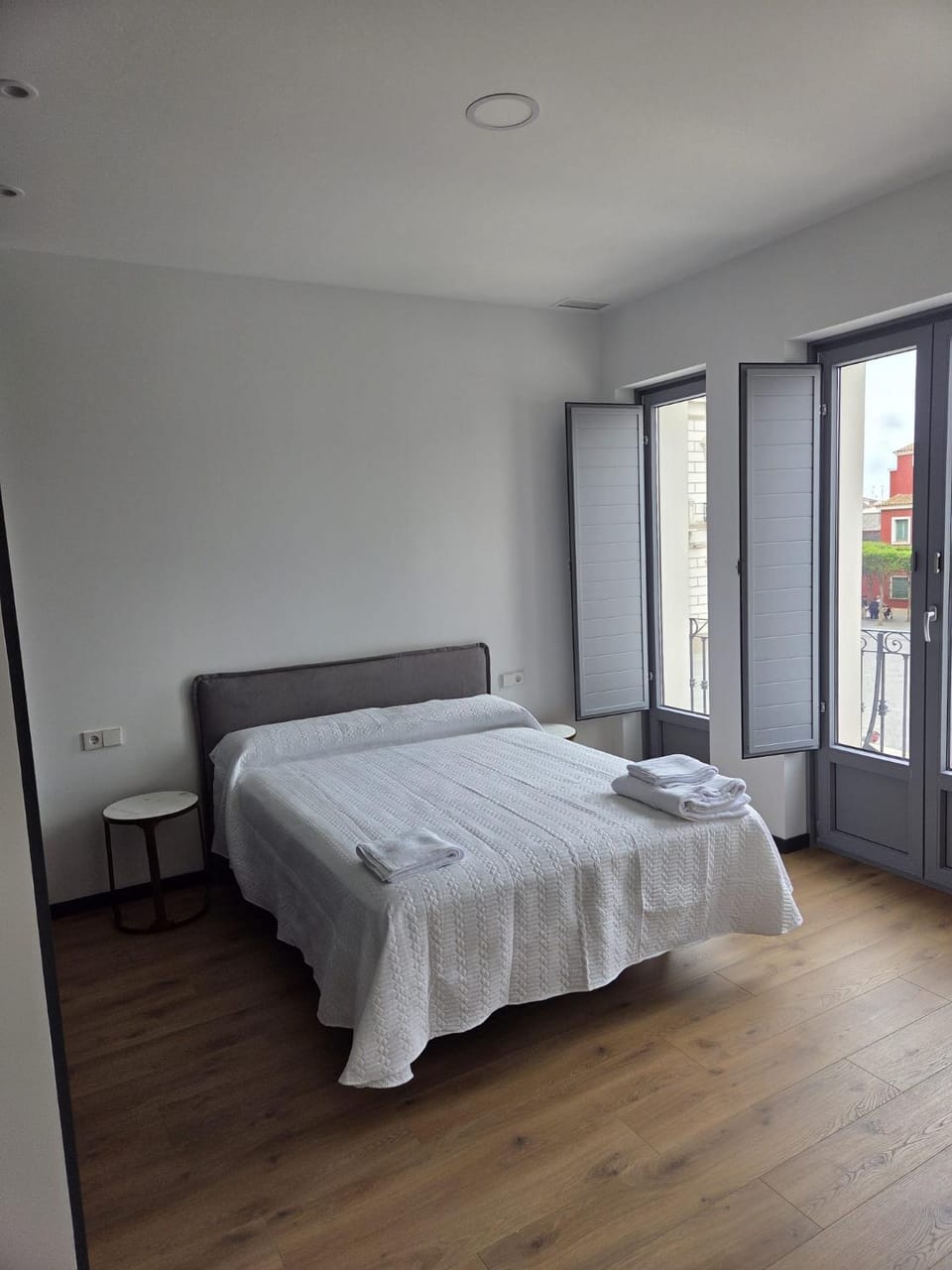 Luxury Apartament Plaza Apartment in La Mancha