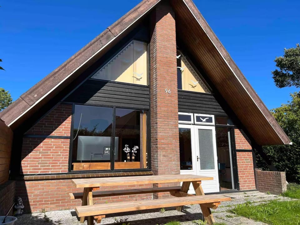 Gehele Bungalow 5 personen dichbij Amsterdam en strand Campground/ 
RV Resort in Gelderland, Netherlands
