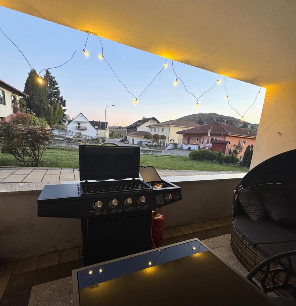 Food close-up, Night, Neighbourhood, BBQ facilities, BBQ facilities, View (from property/room), Balcony/Terrace, Seating area, Garden view, Sunset