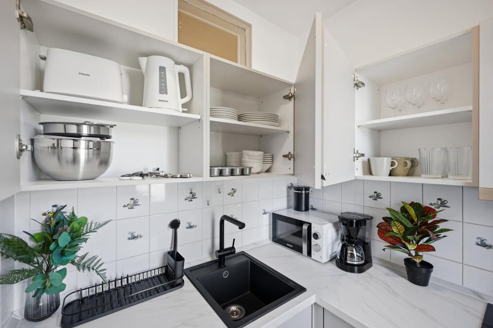 Kitchen or kitchenette, kitchen, kitchen