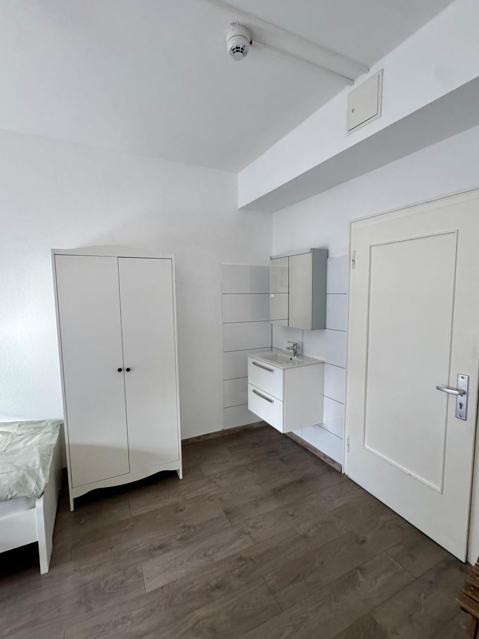 Doppelzimmer im Monteurhaus Gemeinschaftsbad und -küche Bed and Breakfast in Duisburg