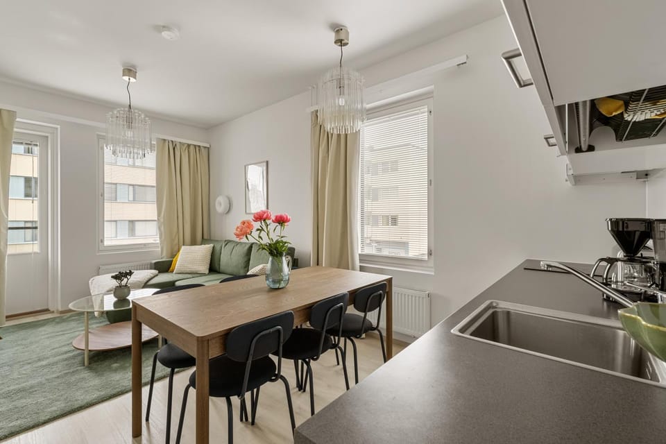 Kitchen or kitchenette, Living room, Seating area, stove