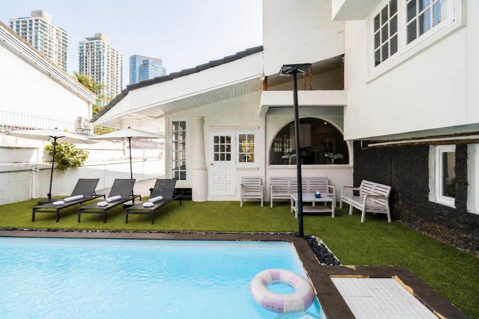 Property building, Swimming pool