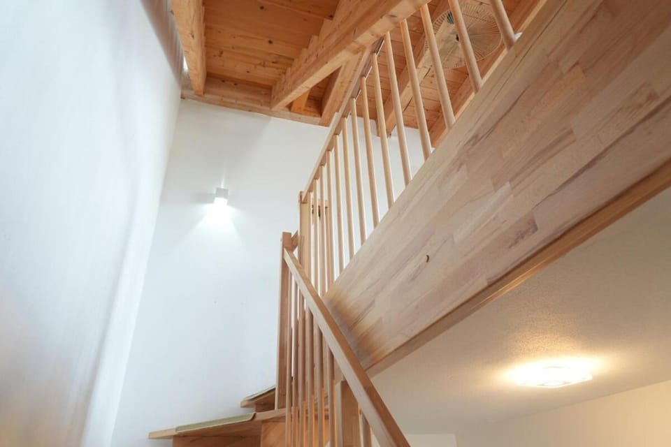 Haus für 8 Gäste mit Garten und Parkplatz in ruhiger Lager Apartment in Augsburg