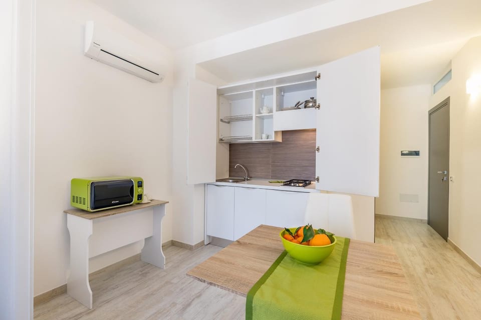 Kitchen or kitchenette, Photo of the whole room
