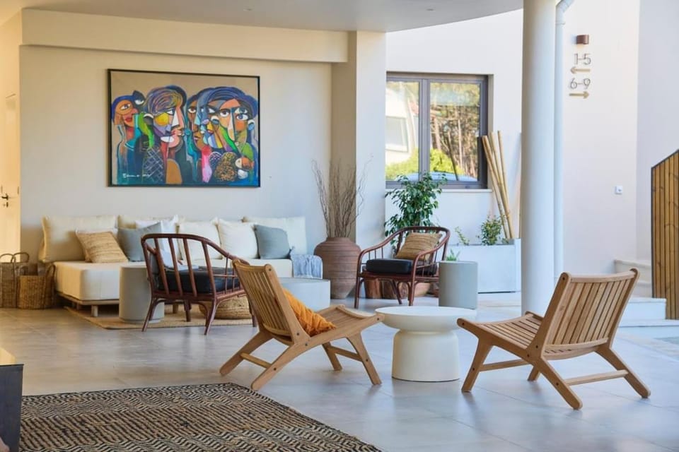 Aroeira Beach Retreat Villa in Costa da Caparica