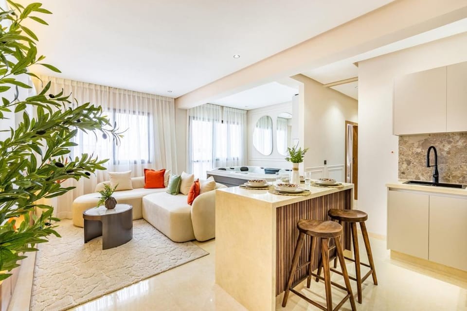 Appartement Luxe 2 Chambres avec Jacuzzi privé Apartment in Marrakesh