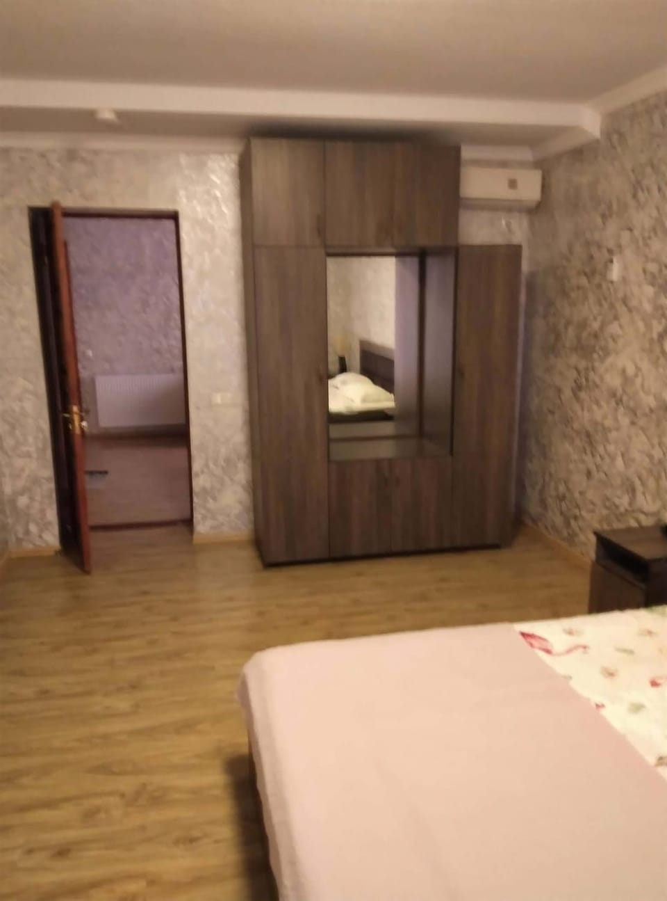 Bed, Bedroom, air conditioner