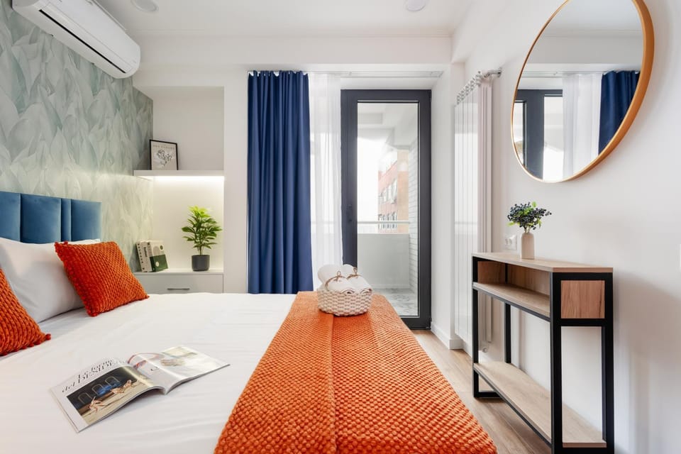 Bed, Bedroom, air conditioner