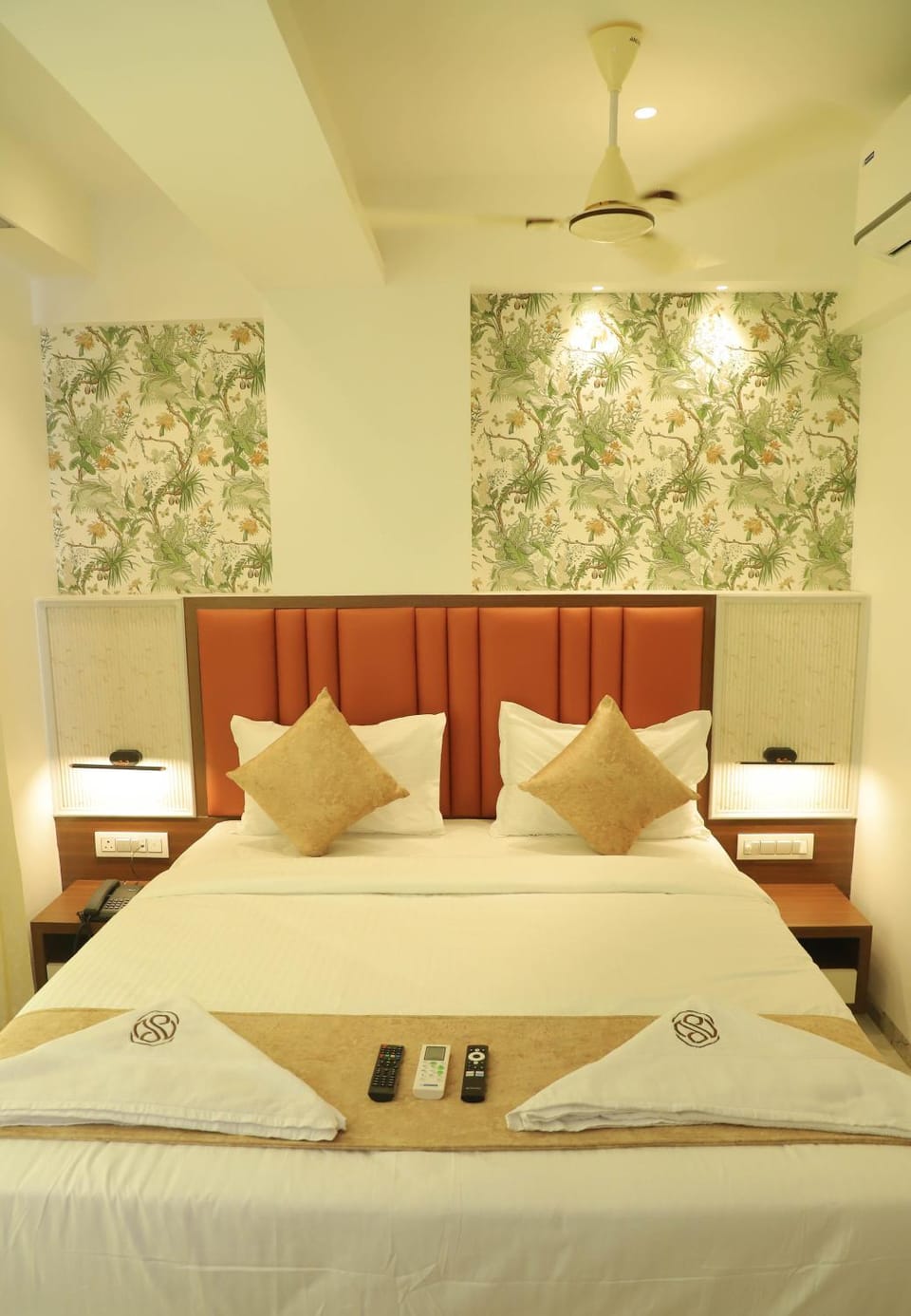 Sapphire Suites Hotel in Thane