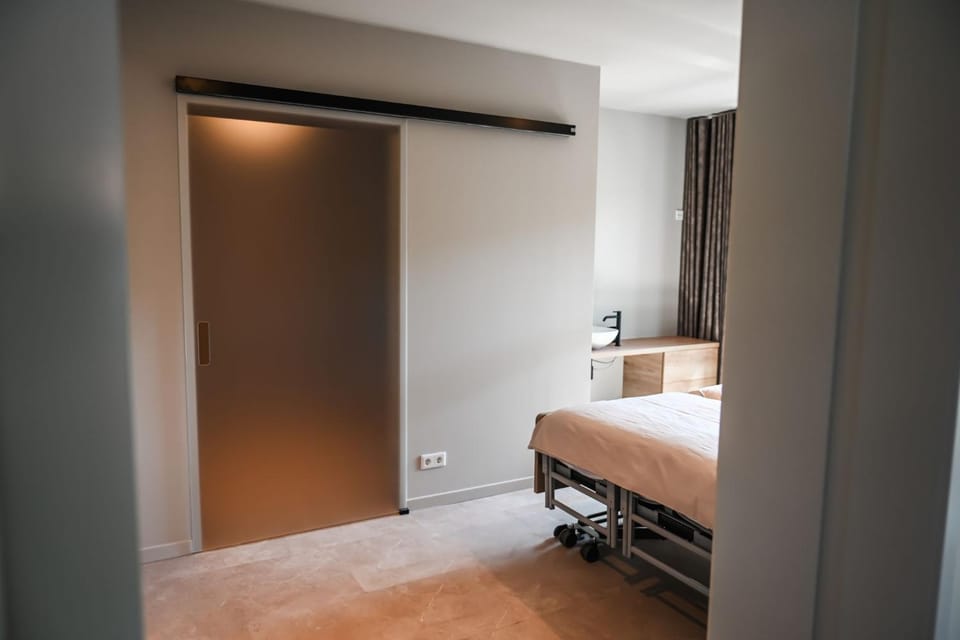 Bathroom, Bedroom