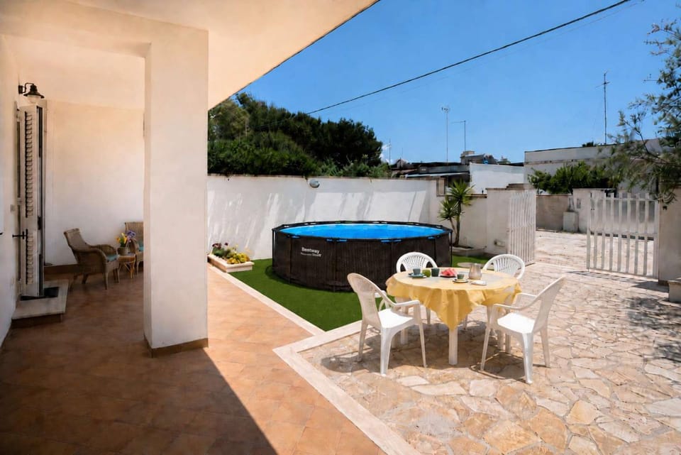 Patio, Day, Natural landscape, Hot Tub, View (from property/room), Balcony/Terrace, Dining area, Pool view, Swimming pool, sunbed