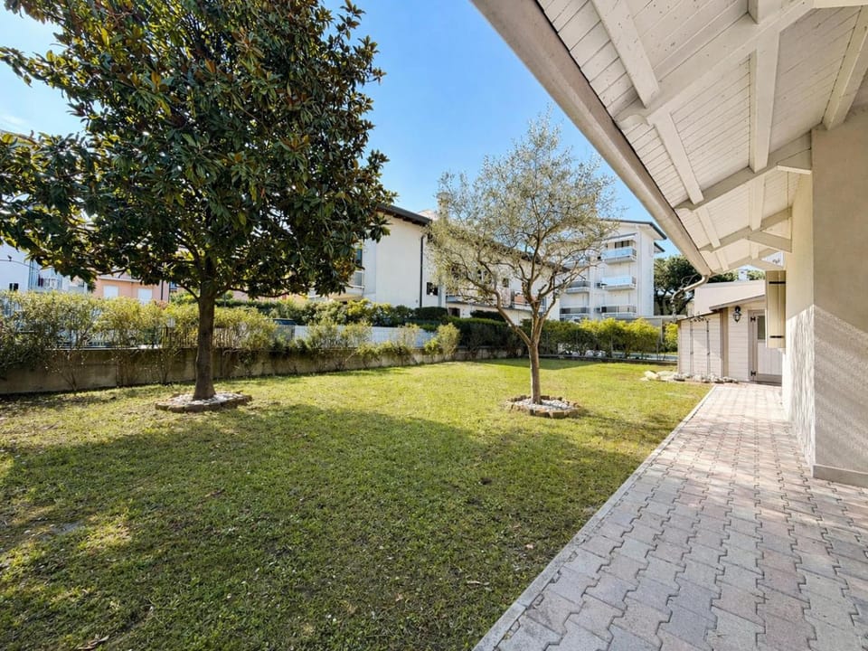 Garden, Garden view
