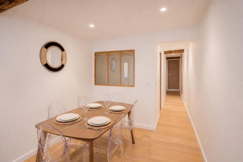 La Draperia - Patio & 2 Bedrooms - Vieux Nice Apartment in Nice
