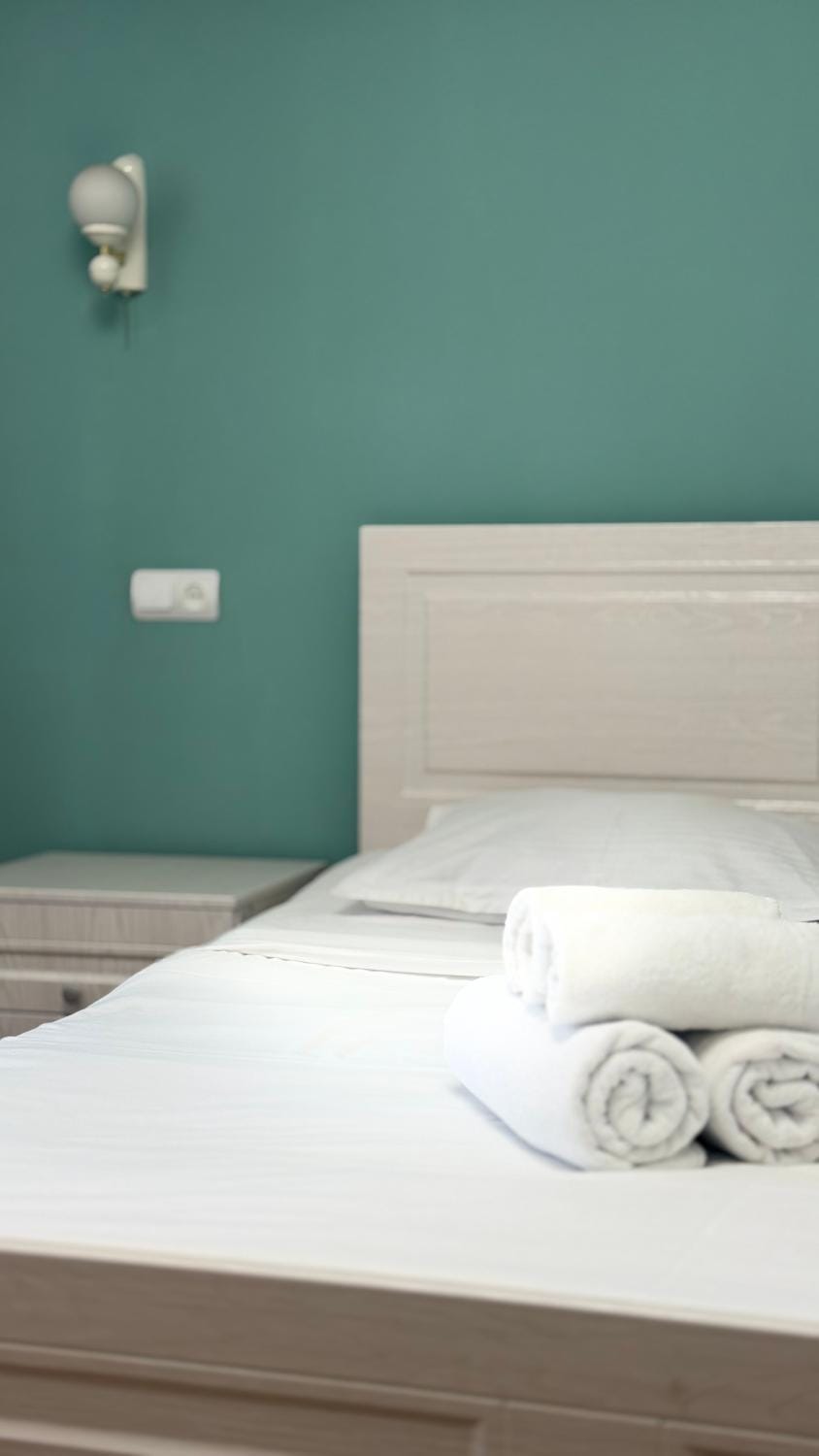 Bed, Photo of the whole room, Bedroom, towels