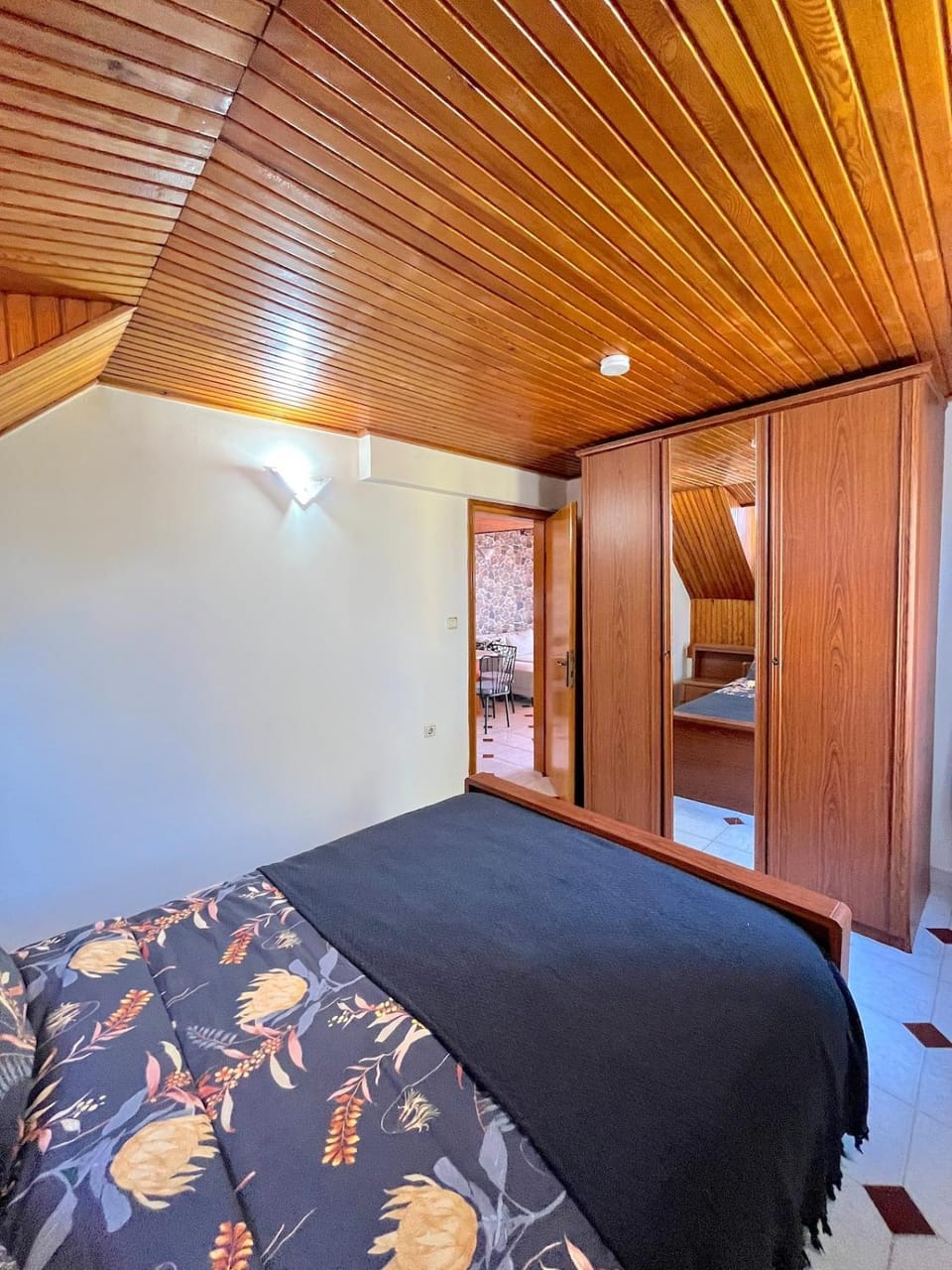Scenic Cunda View Duplex with Terrace Near Beach House in İzmir Province
