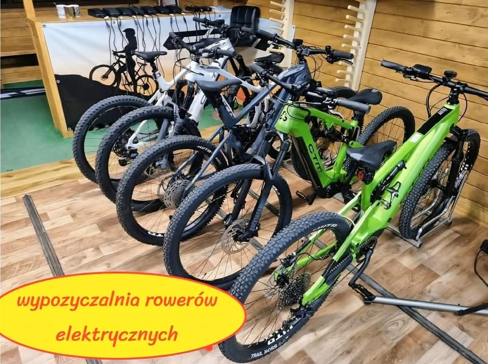 Cycling, Text overlay