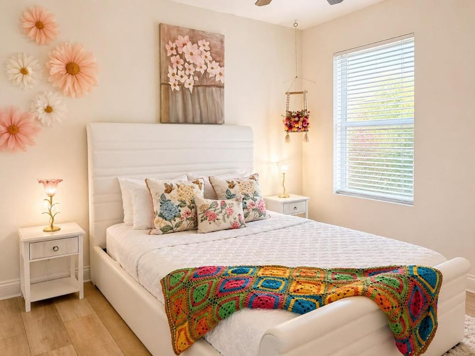 Bed, Bedroom