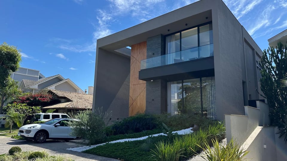Jurerê Luxury House Villa in Florianopolis
