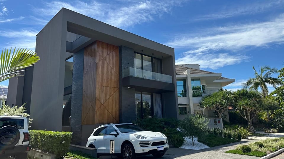 Jurerê Luxury House Villa in Florianopolis