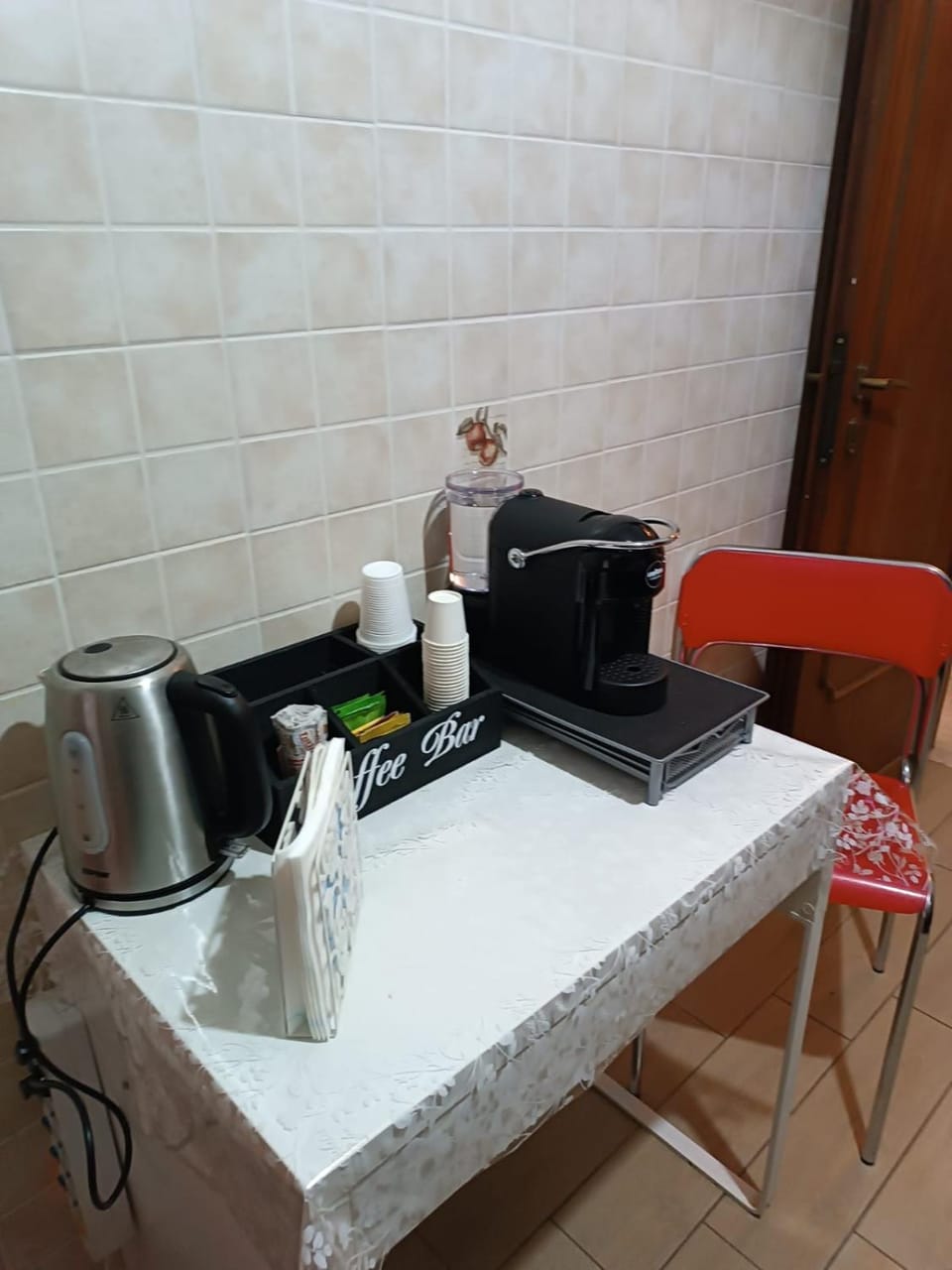 Coffee/tea facilities, minibar