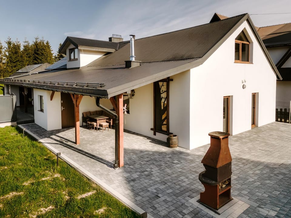 Bioła Izba - idealny dom dla rodzin blisko gór, 3 sypialnie, 8 osób House in Lesser Poland Voivodeship