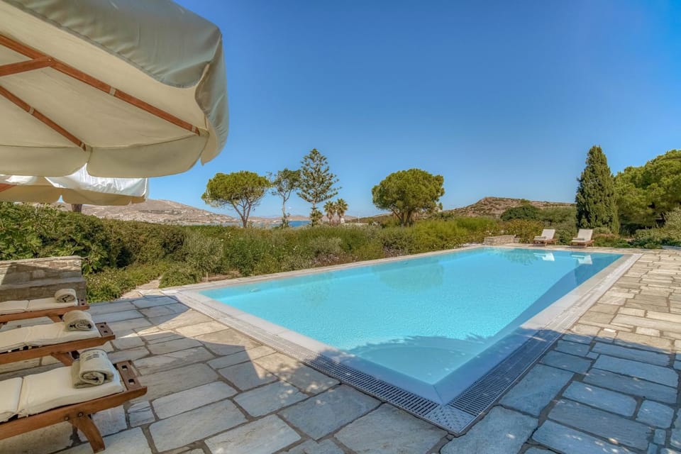 Villa Thimari Villa in Paros, Greece